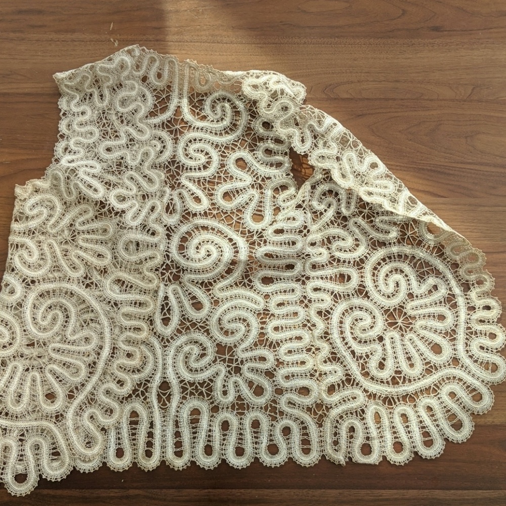70sVINTAGE Doily Vest - Picture 4 of 4